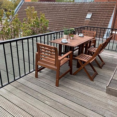 Charmante Ferienwohnung Mit Terrasse Im Herzen Von ノルデン エクステリア 写真