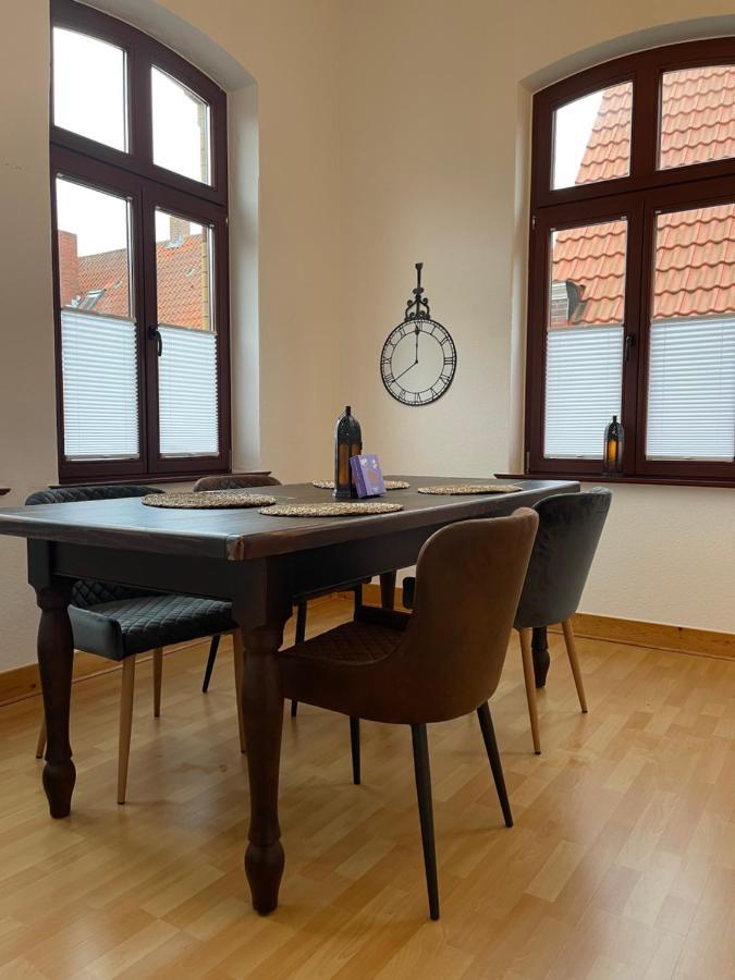 Charmante Ferienwohnung Mit Terrasse Im Herzen Von ノルデン エクステリア 写真